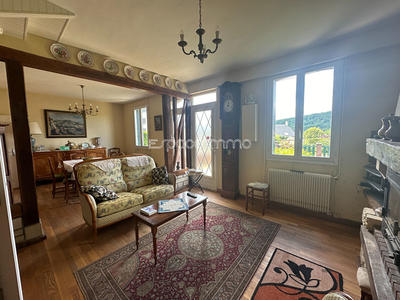 Maison - 104 m² - 6 pièces