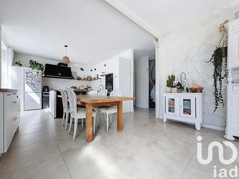 Maison - 191 m² - 8 pièces