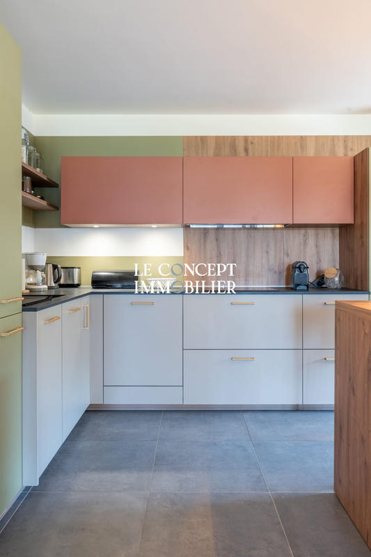 Appartement - 95 m² - 4 pièces