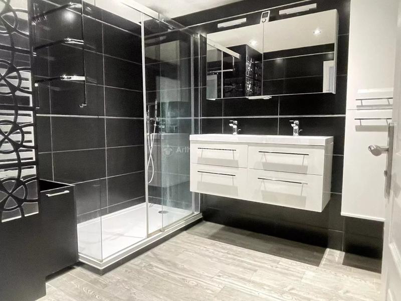 Appartement - 113 m² - 5 pièces