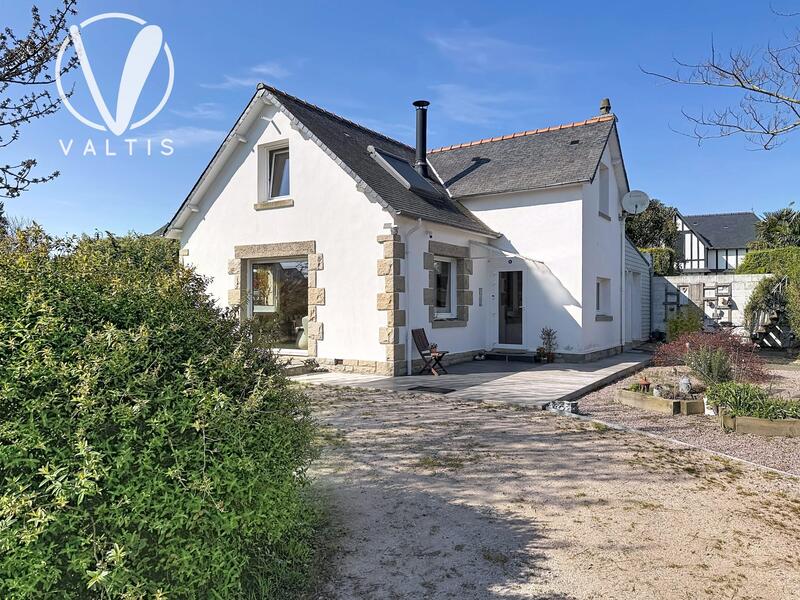 Maison - 121 m² - 6 pièces