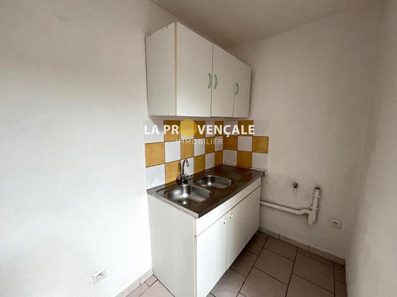 Studio - 37 m² - 1 pièce