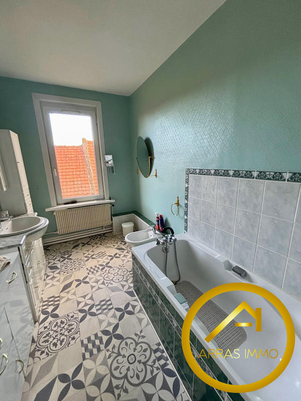 Maison - 192 m² - 6 pièces