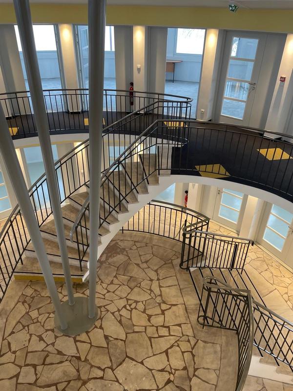 Local d'activités - 1 017 m²