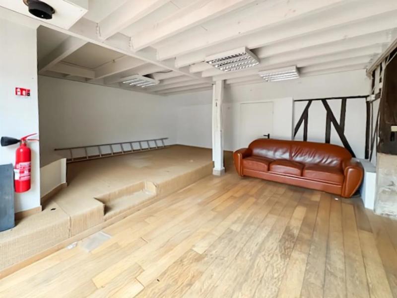 Maison - 220 m² - 6 pièces