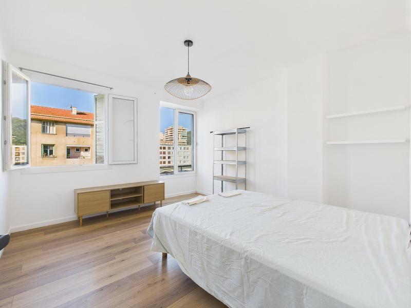 Appartement - 83 m² - 4 pièces