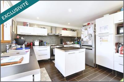 Maison - 140 m² - 5 pièces