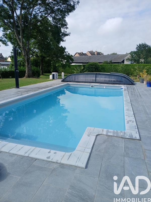 Maison - 293 m² - 10 pièces