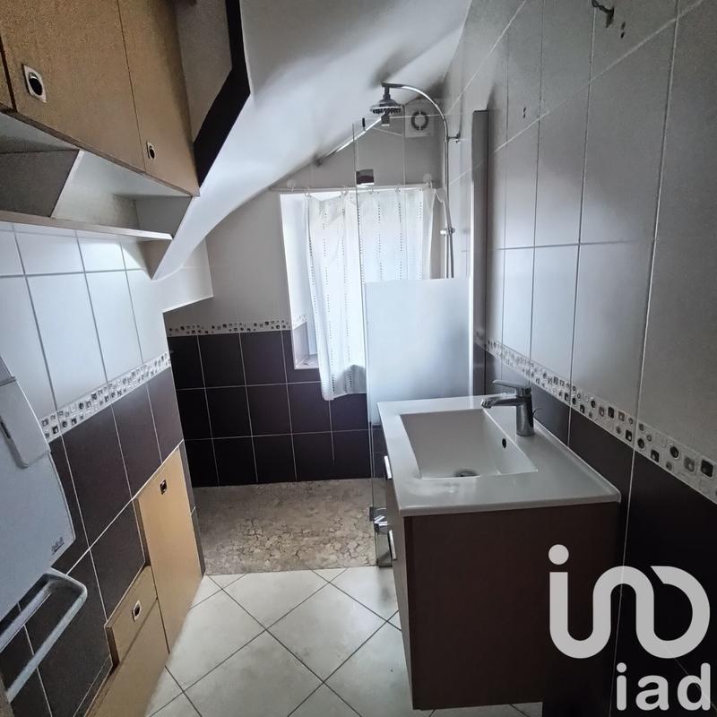 Maison - 97 m² - 5 pièces