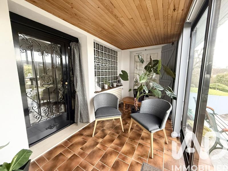 Maison - 323 m² - 9 pièces