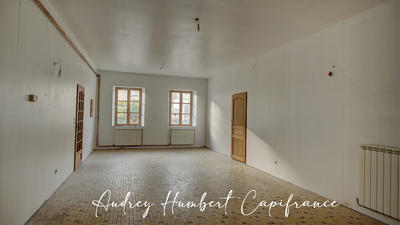 Maison - 195 m² - 6 pièces