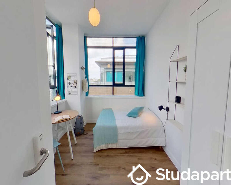 Chambre - 11 m² - 1 pièce