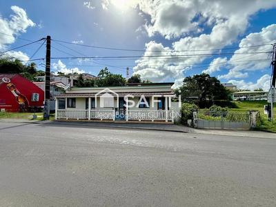 Maison - 227 m² - 10 pièces