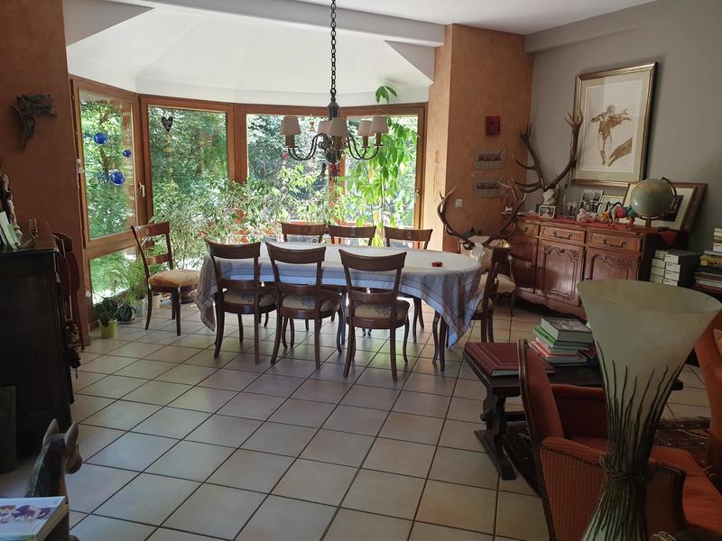 Maison - 293 m² - 9 pièces