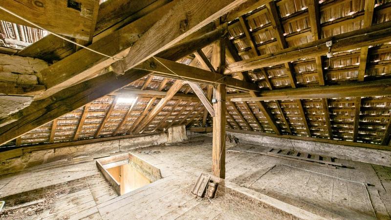 Maison - 260 m² - 10 pièces