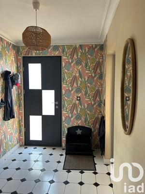 Maison - 182 m² - 8 pièces