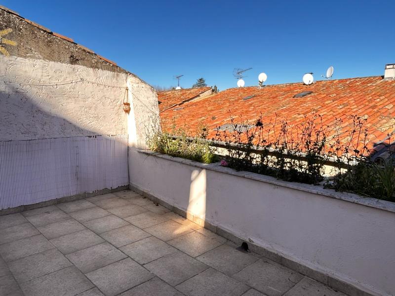 Maison - 181 m² - 9 pièces