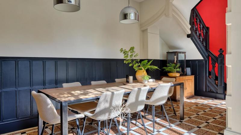 Hôtel particulier - 250 m² - 7 pièces