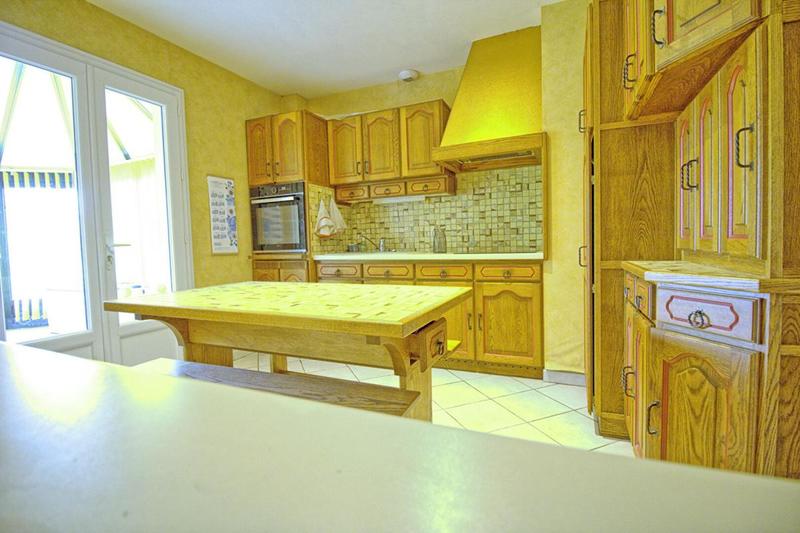 Maison - 140 m² - 6 pièces