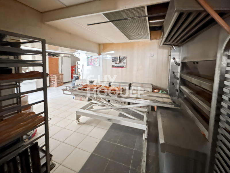 Maison - 213 m² - 6 pièces