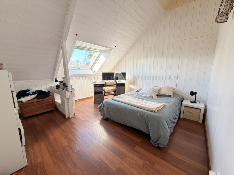 Maison - 229 m² - 9 pièces