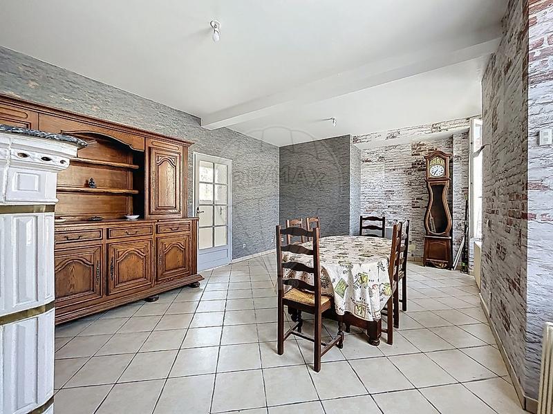 Appartement - 77 m² - 5 pièces