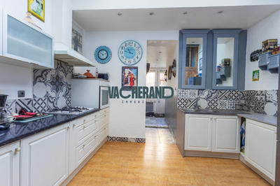 Maison - 96 m² - 5 pièces