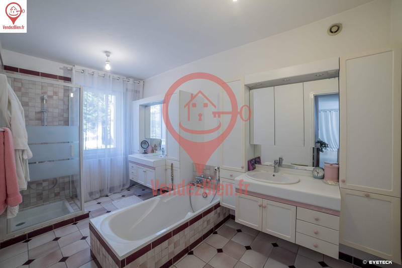 Maison - 130 m² - 5 pièces