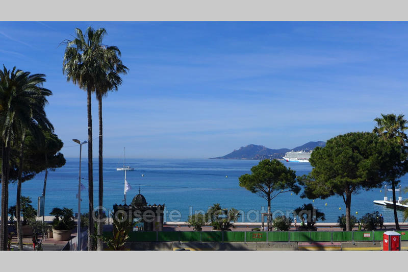 Appartement - 94 m² - 3 pièces