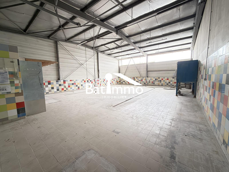 Entrepôt - 143 m²