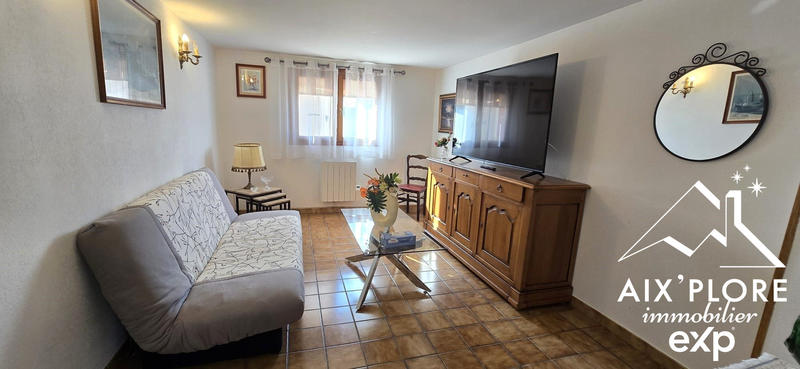 Maison - 228 m² - 7 pièces