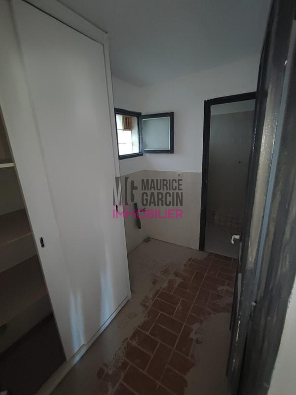 Mas - 150 m² - 8 pièces