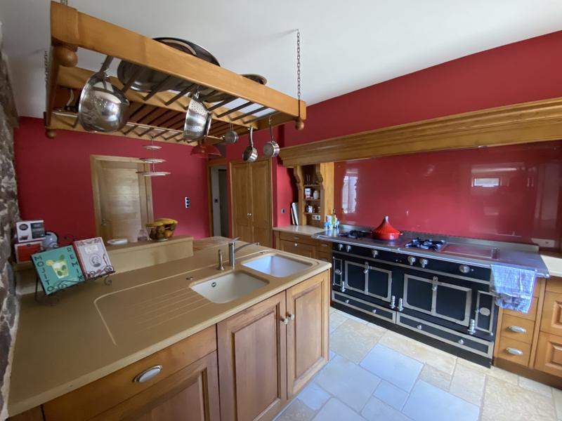 Maison - 395 m² - 7 pièces
