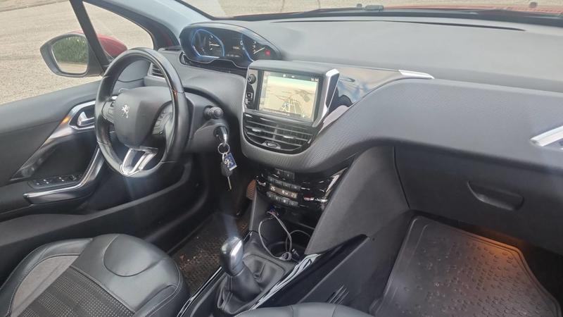 Peugeot 2008 Crossway 1.2 PureTech 110 Allure