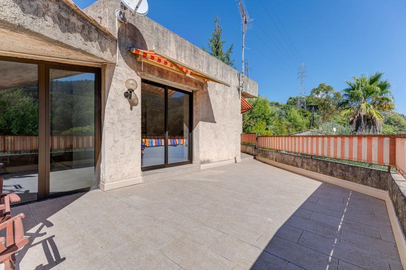 Maison - 276 m² - 5 pièces