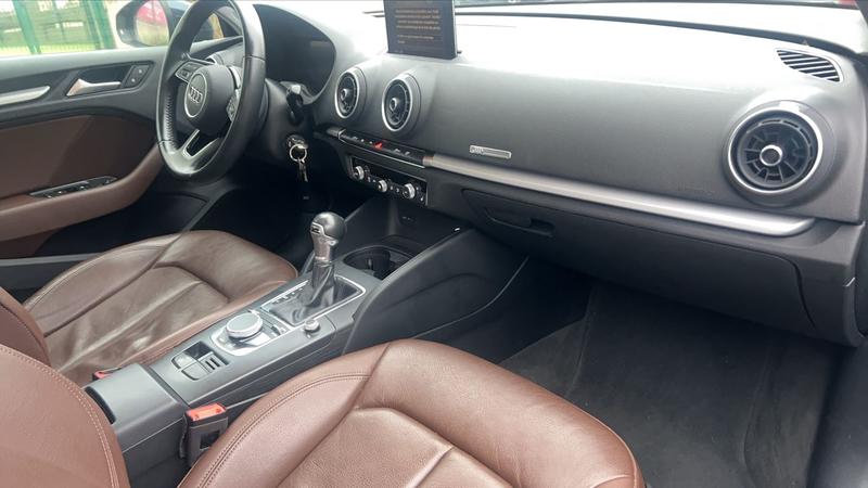 Audi A3 sportback III 2.0 Tdi 150 s-Tronic 7 Sport Limited - Automatique