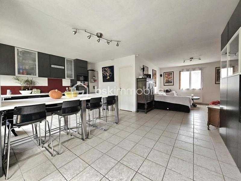 Maison - 135 m² - 6 pièces