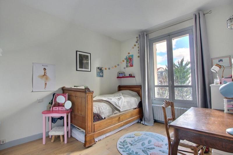 Maison bourgeoise - 253 m² - 9 pièces