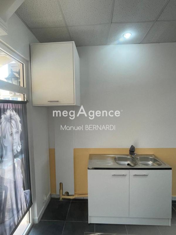 Local commercial - 25 m² - 1 pièce