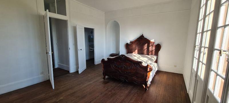 Maison - 279 m² - 6 pièces