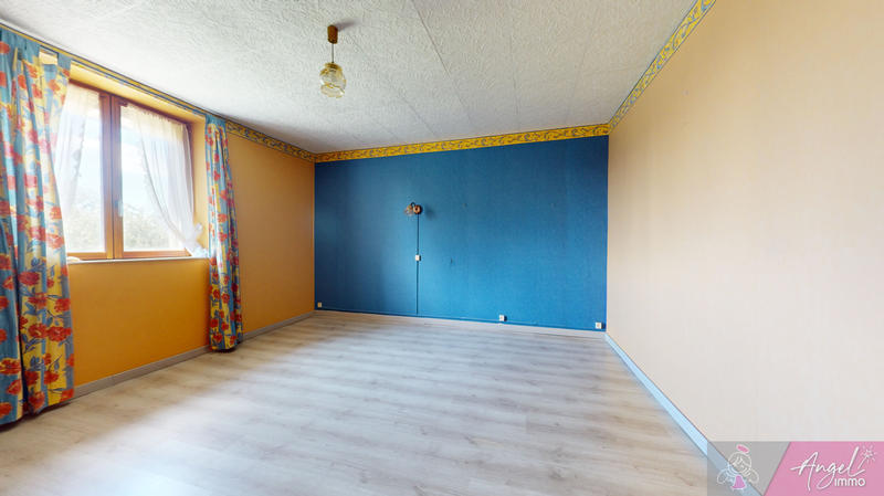 Maison de village - 220 m² - 6 pièces