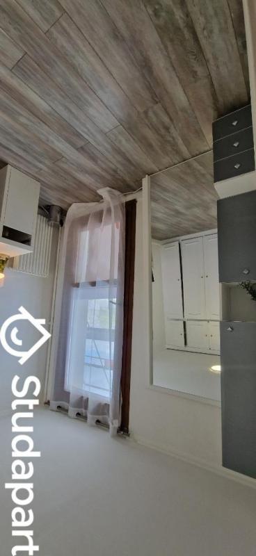 Chambre - 9 m² - 1 pièce