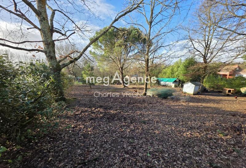 Terrain constructible - 750 m²