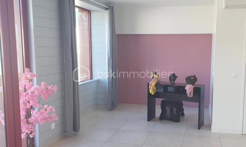 Bureau - 84 m² - 2 pièces