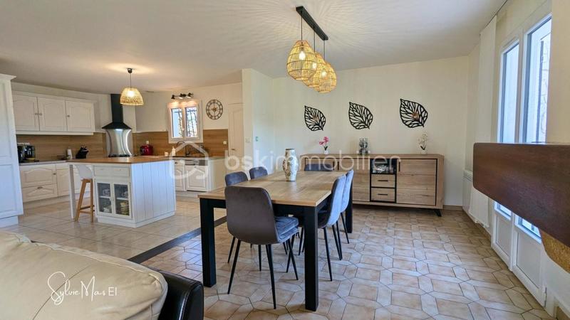 Maison - 150 m² - 7 pièces