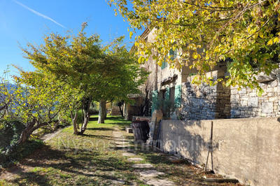 Mas - 333 m² - 9 pièces