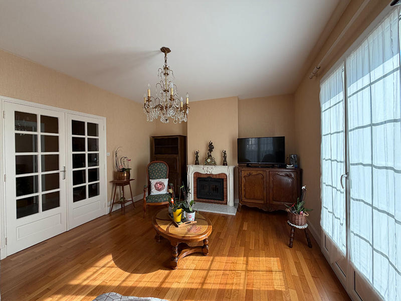 Maison - 137 m² - 6 pièces