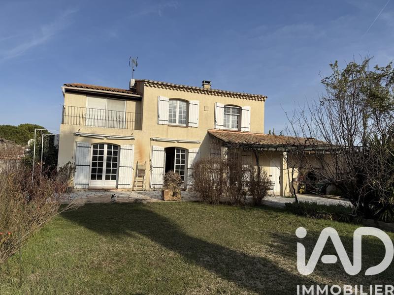 Maison - 177 m² - 8 pièces