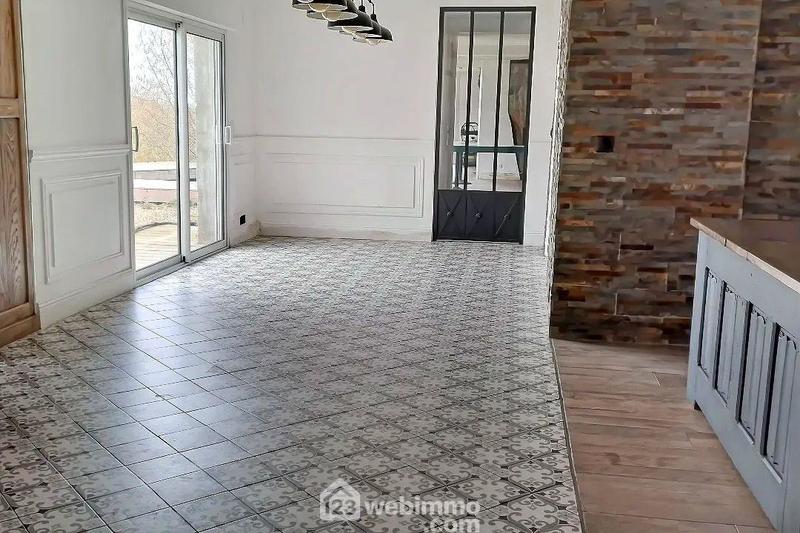 Maison - 282 m² - 8 pièces