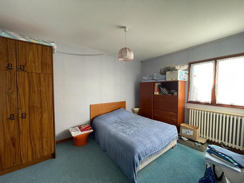 Maison - 192 m² - 10 pièces